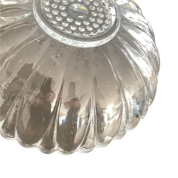 Vintage Glass Daisy Serving Bowl - Picture 7 of 7